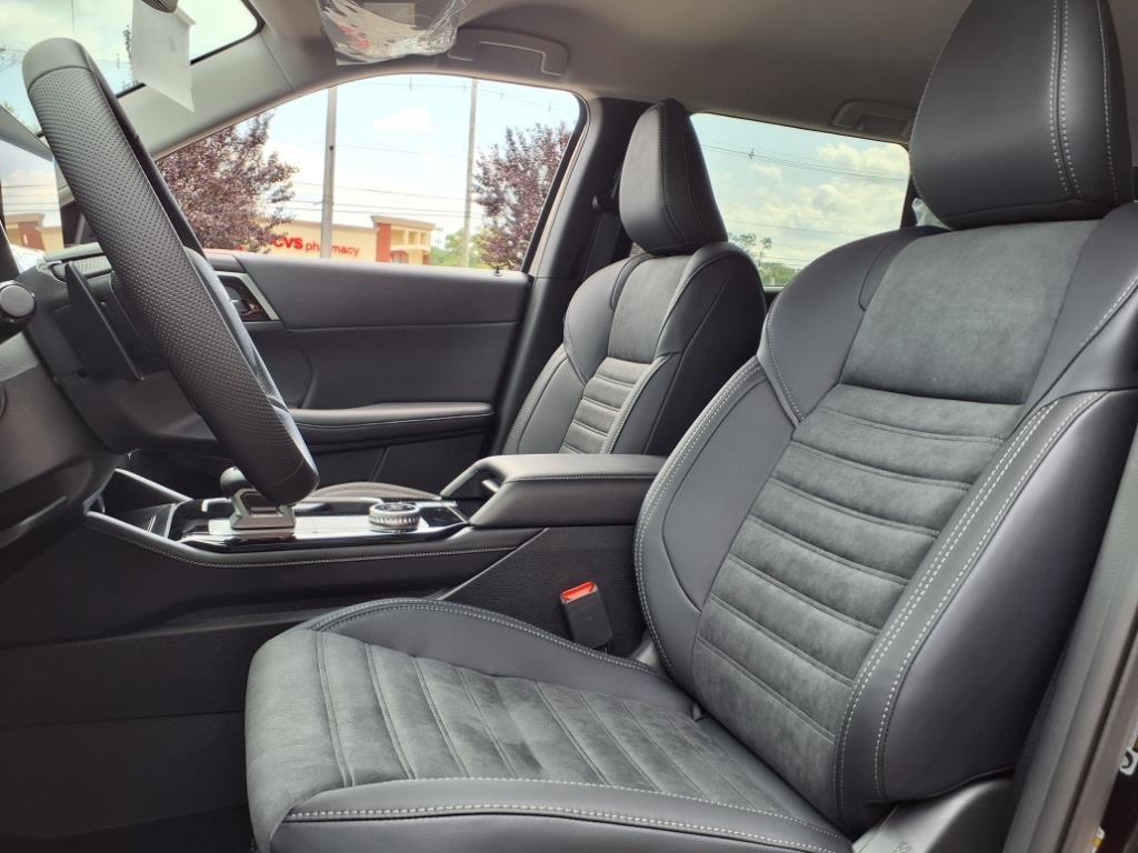 new 2025 Mitsubishi Outlander car, priced at $35,490