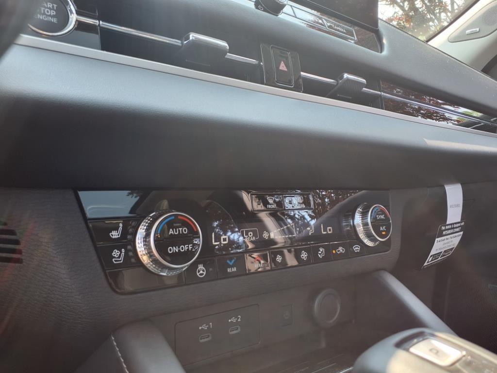 new 2025 Mitsubishi Outlander car, priced at $38,150