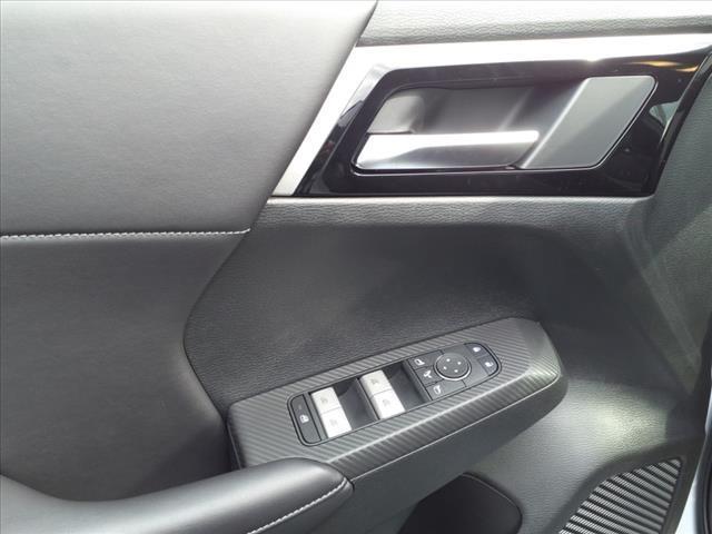new 2024 Mitsubishi Outlander car, priced at $31,990