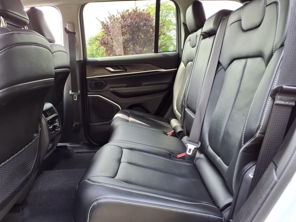 used 2022 Jeep Grand Cherokee car, priced at $30,990