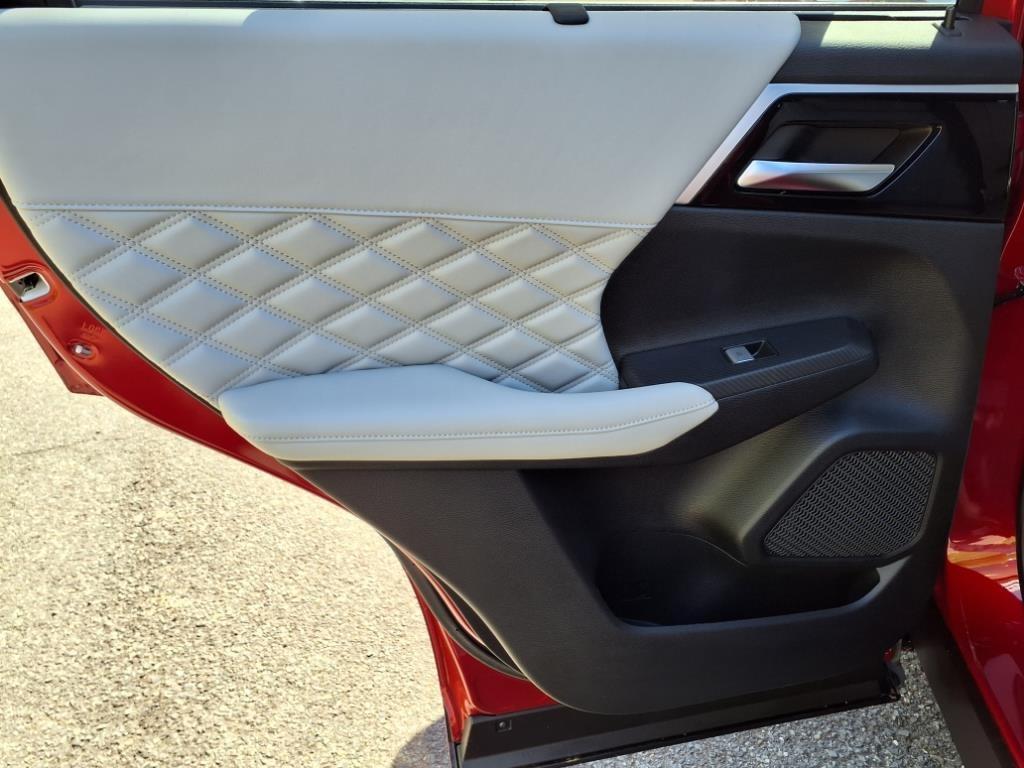 new 2025 Mitsubishi Outlander PHEV car, priced at $47,989