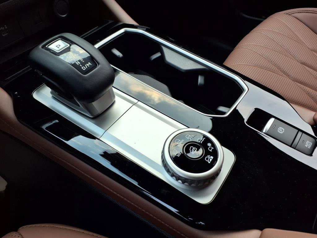 new 2025 Mitsubishi Outlander car, priced at $44,690