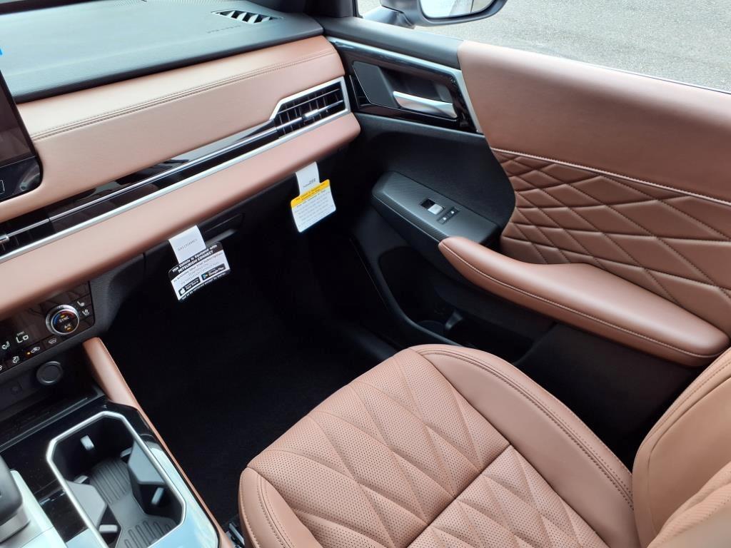 new 2025 Mitsubishi Outlander car, priced at $44,690