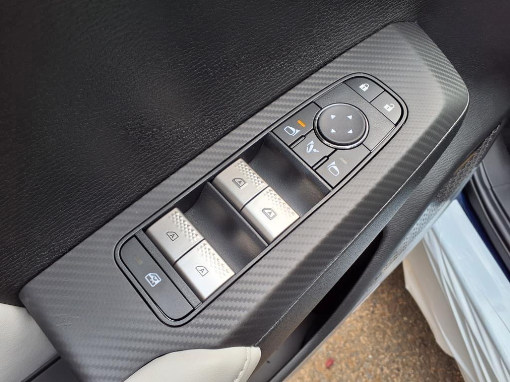 new 2025 Mitsubishi Outlander car, priced at $37,990