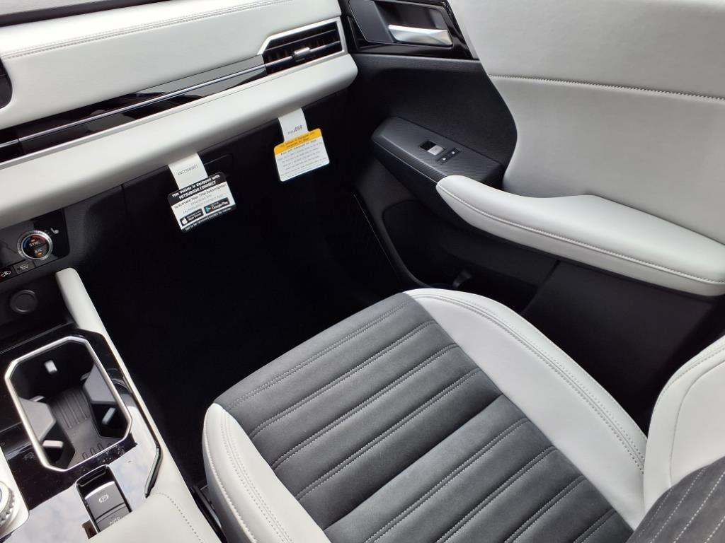 new 2025 Mitsubishi Outlander car, priced at $37,990