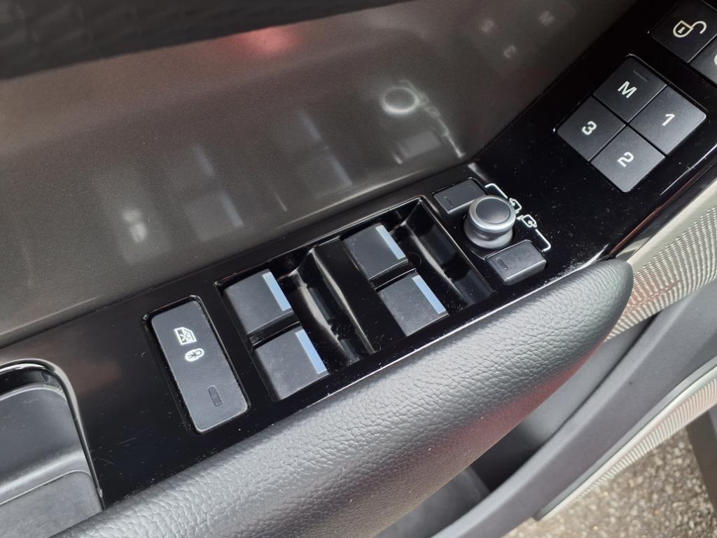 used 2019 Land Rover Range Rover Velar car, priced at $23,790