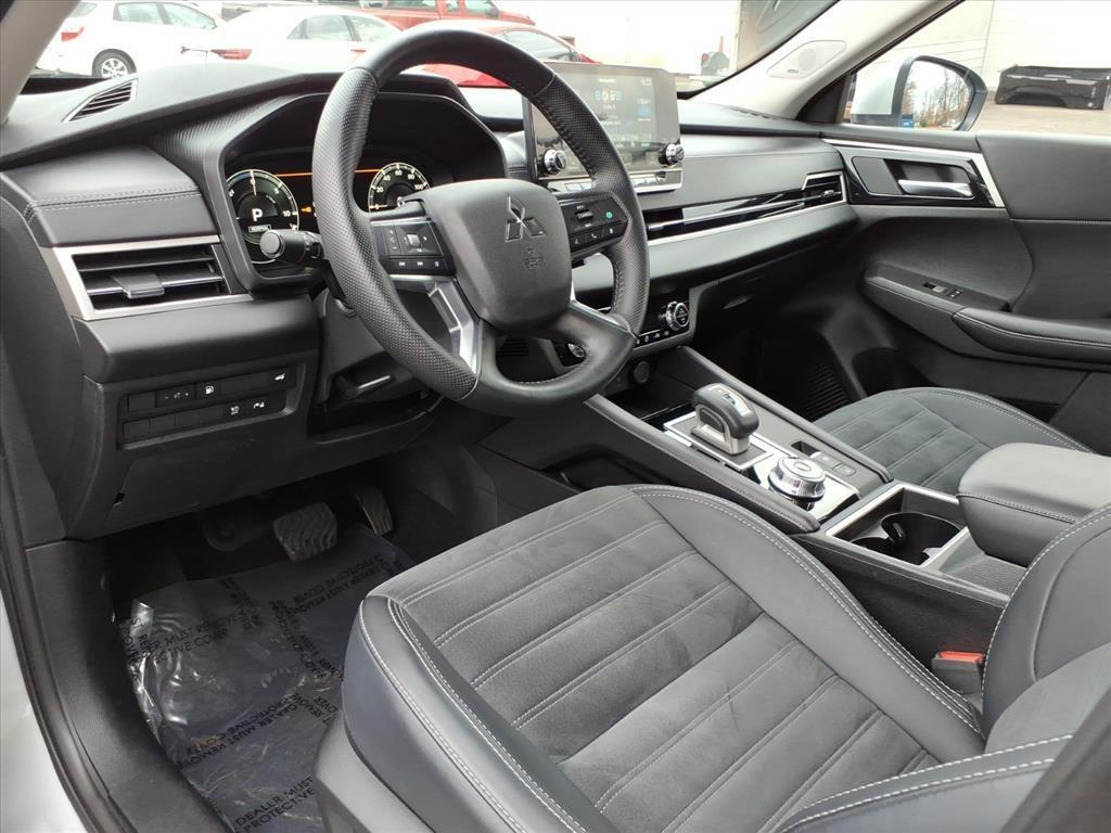 used 2025 Mitsubishi Outlander PHEV car, priced at $33,888