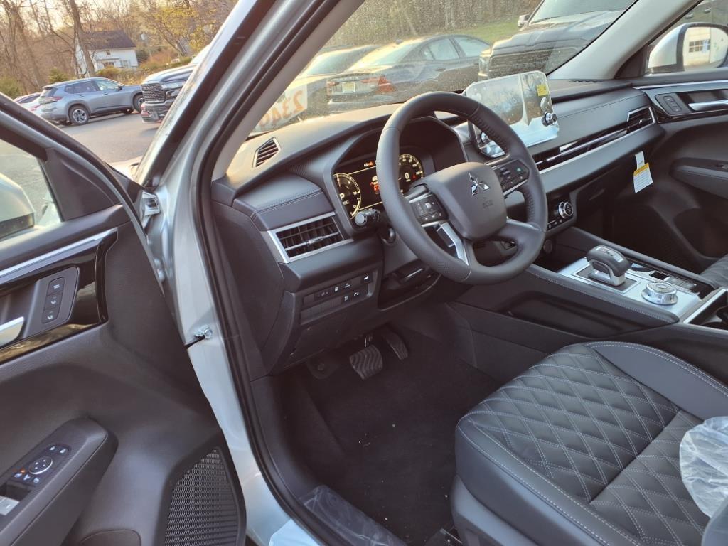 new 2025 Mitsubishi Outlander PHEV car, priced at $46,990