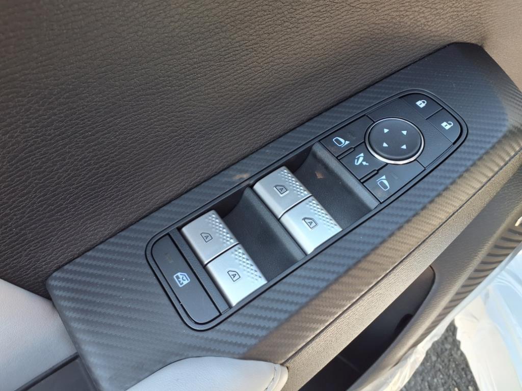 new 2025 Mitsubishi Outlander car, priced at $35,990