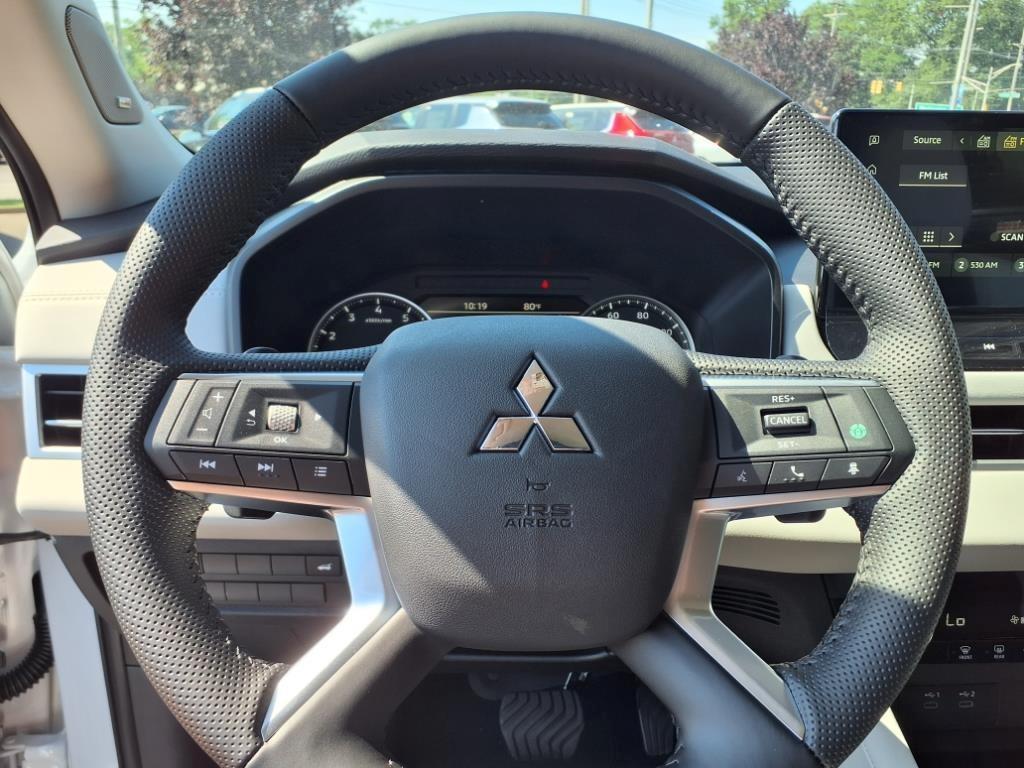 new 2025 Mitsubishi Outlander car, priced at $35,990