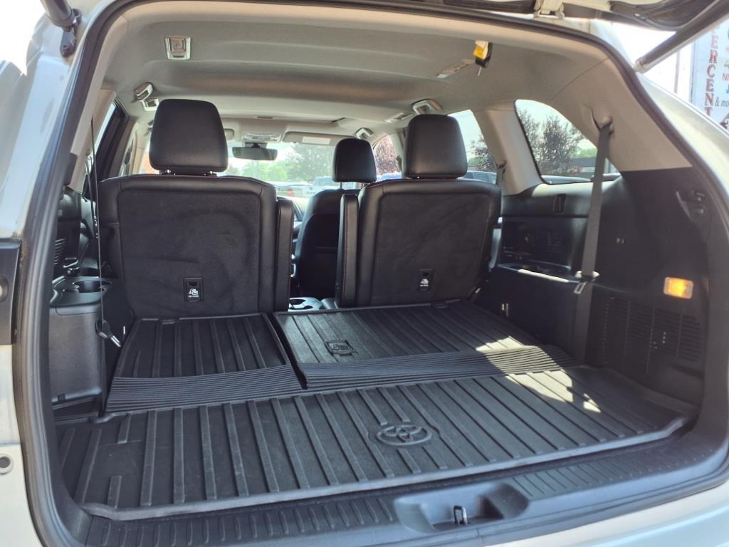 used 2019 Toyota Highlander car, priced at $25,490