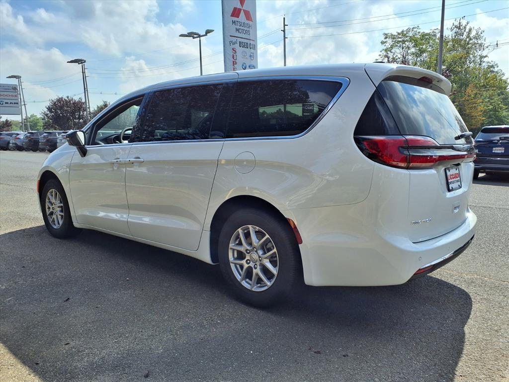 new 2026 Chrysler Pacifica car, priced at $45,140