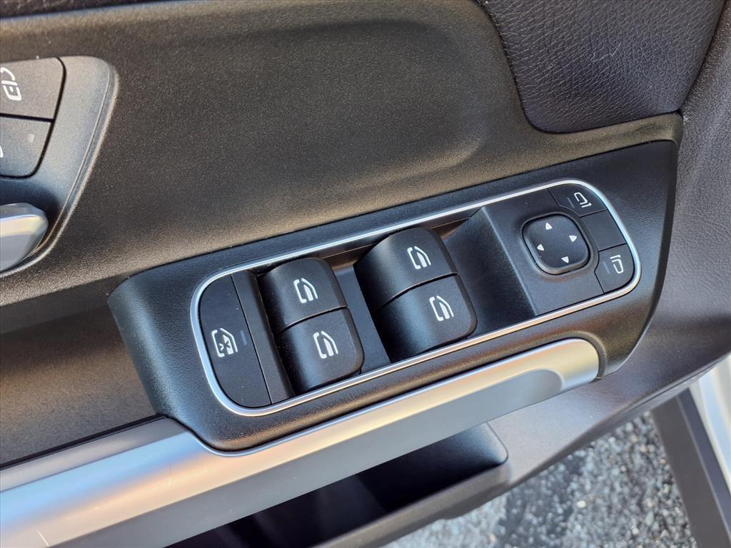 used 2020 Mercedes-Benz GLB 250 car, priced at $20,990