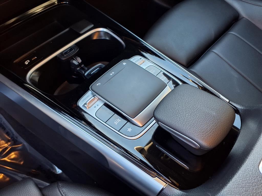 used 2020 Mercedes-Benz GLB 250 car, priced at $20,990