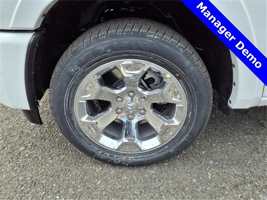 new 2025 Ram 1500 car, priced at $45,287