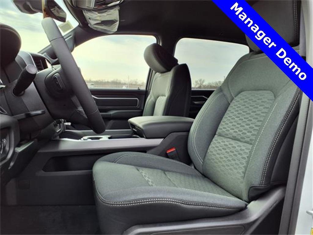 new 2025 Ram 1500 car, priced at $45,287