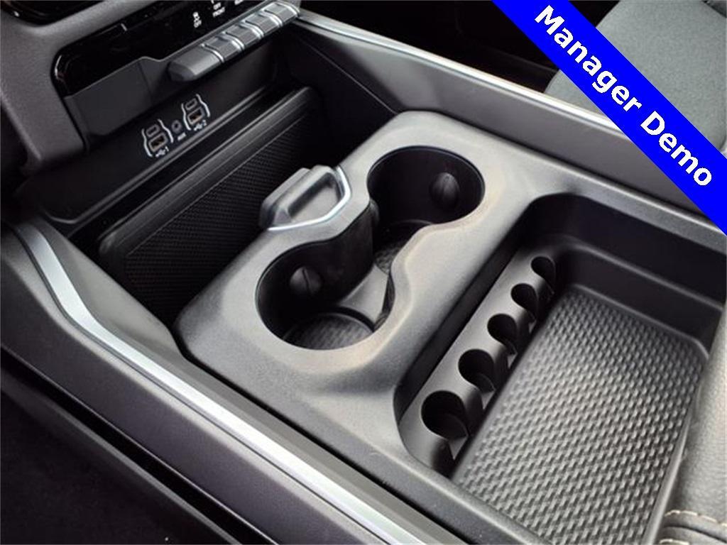 new 2025 Ram 1500 car, priced at $45,287