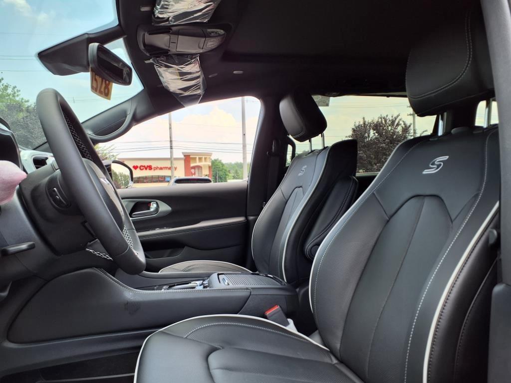 new 2025 Chrysler Pacifica car, priced at $55,330