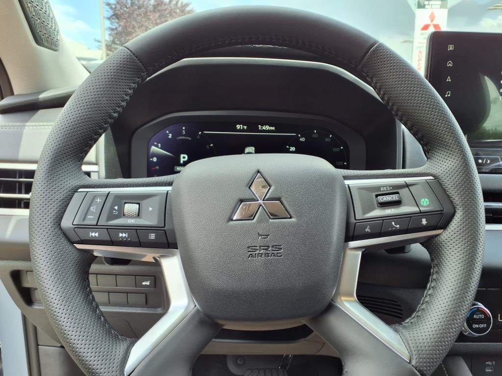 new 2025 Mitsubishi Outlander car, priced at $36,990