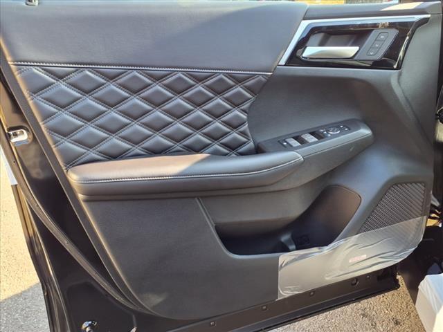 new 2025 Mitsubishi Outlander PHEV car, priced at $46,990