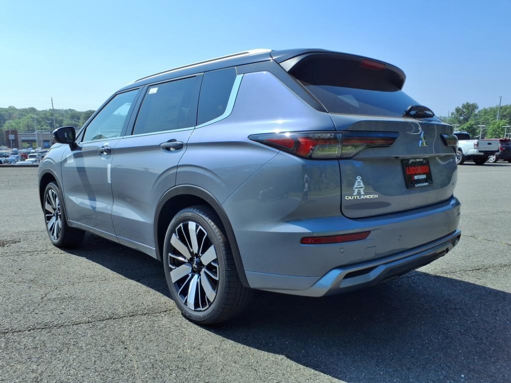 new 2025 Mitsubishi Outlander car, priced at $43,490