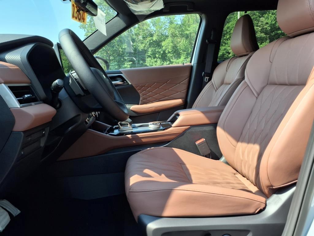 new 2025 Mitsubishi Outlander car, priced at $43,490