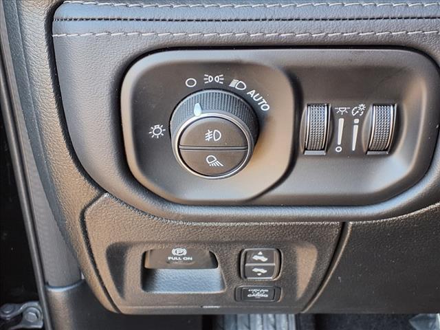 new 2025 Ram 1500 car, priced at $75,990