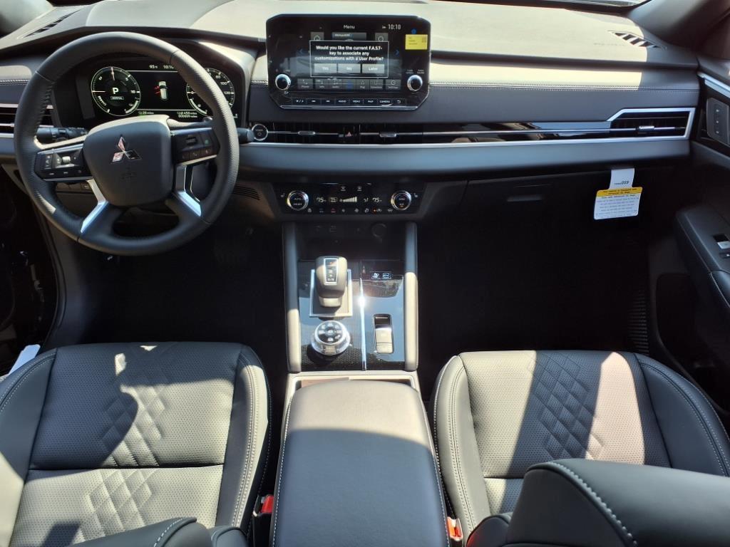 new 2025 Mitsubishi Outlander PHEV car, priced at $40,690