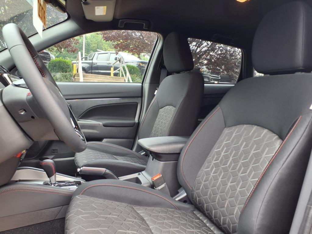 new 2025 Mitsubishi Outlander Sport car, priced at $30,290