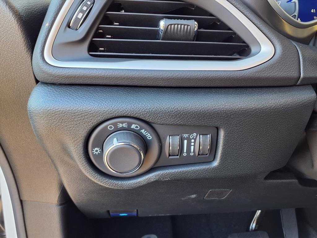 new 2026 Chrysler Voyager car, priced at $38,040