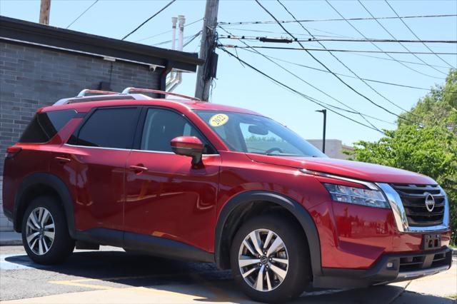 used 2022 Nissan Pathfinder car, priced at $30,995