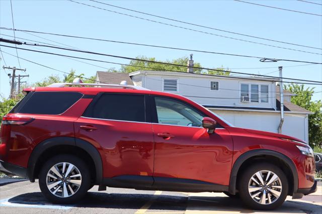 used 2022 Nissan Pathfinder car, priced at $30,995