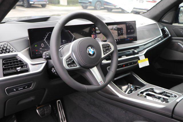 new 2025 BMW X7 car, priced at $99,450