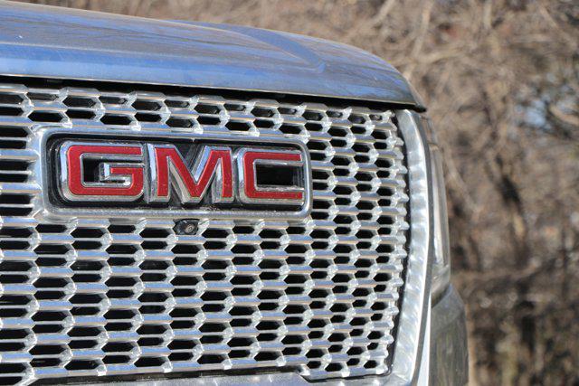 used 2023 GMC Yukon car, priced at $65,991