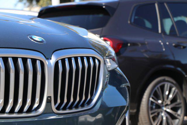 new 2025 BMW X5 car, priced at $76,275