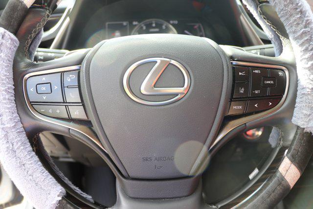 used 2019 Lexus ES 350 car, priced at $29,491
