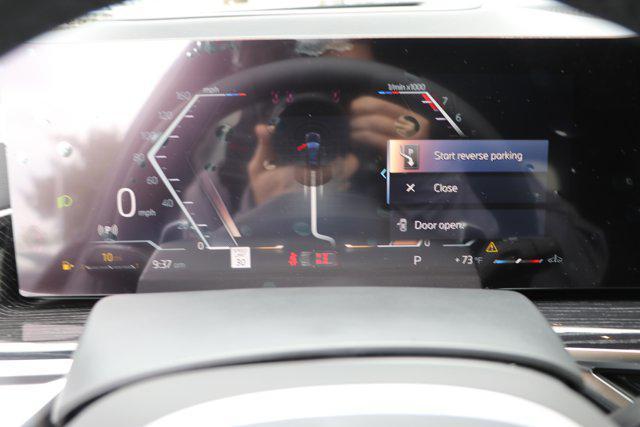 new 2026 BMW X7 car, priced at $102,125