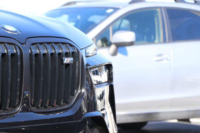 new 2025 BMW X7 car, priced at $121,150