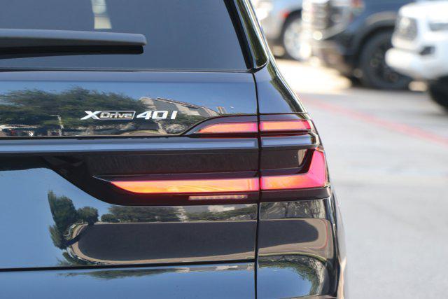 new 2026 BMW X7 car, priced at $100,805