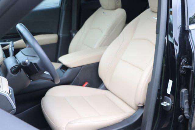 used 2024 Cadillac XT4 car, priced at $31,911