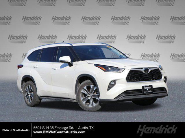 used 2021 Toyota Highlander car, priced at $27,917