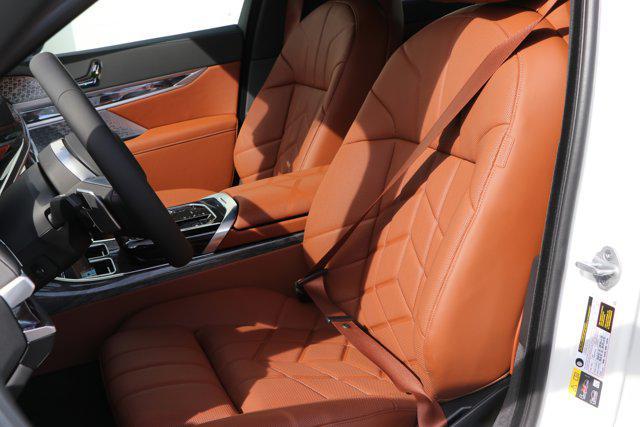 new 2025 BMW i7 car, priced at $181,425