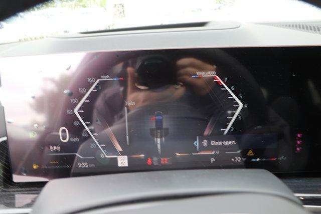 new 2026 BMW X7 car, priced at $102,975