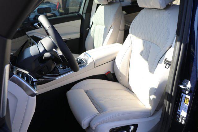 new 2025 BMW X7 car, priced at $123,575