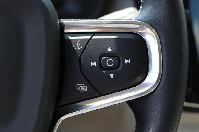 used 2021 Volvo XC40 car, priced at $32,591