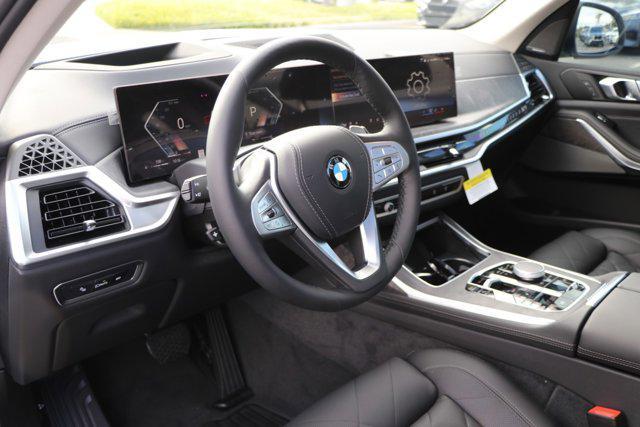 new 2025 BMW X7 car, priced at $92,375