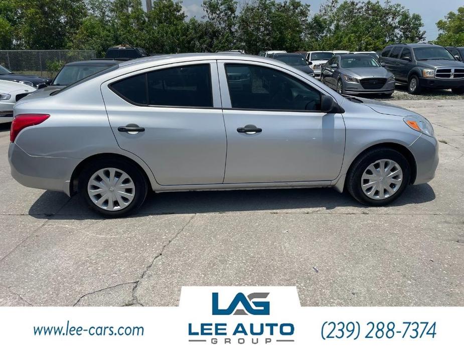 used 2012 Nissan Versa car