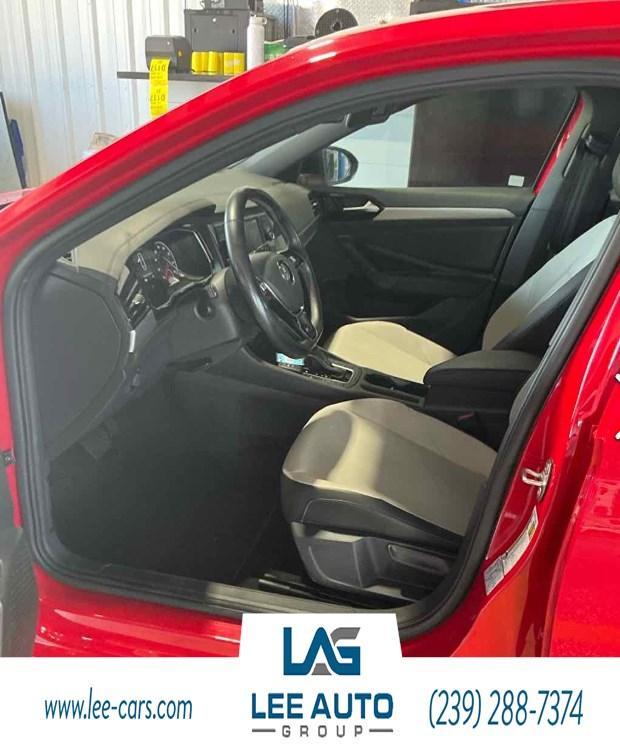 used 2019 Volkswagen Jetta car