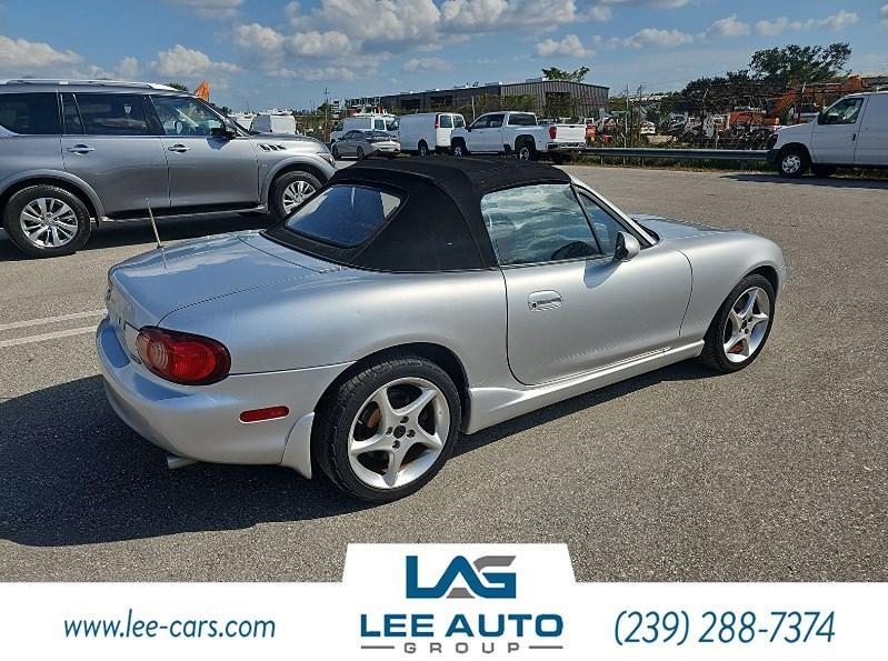 used 2003 Mazda MX-5 Miata car