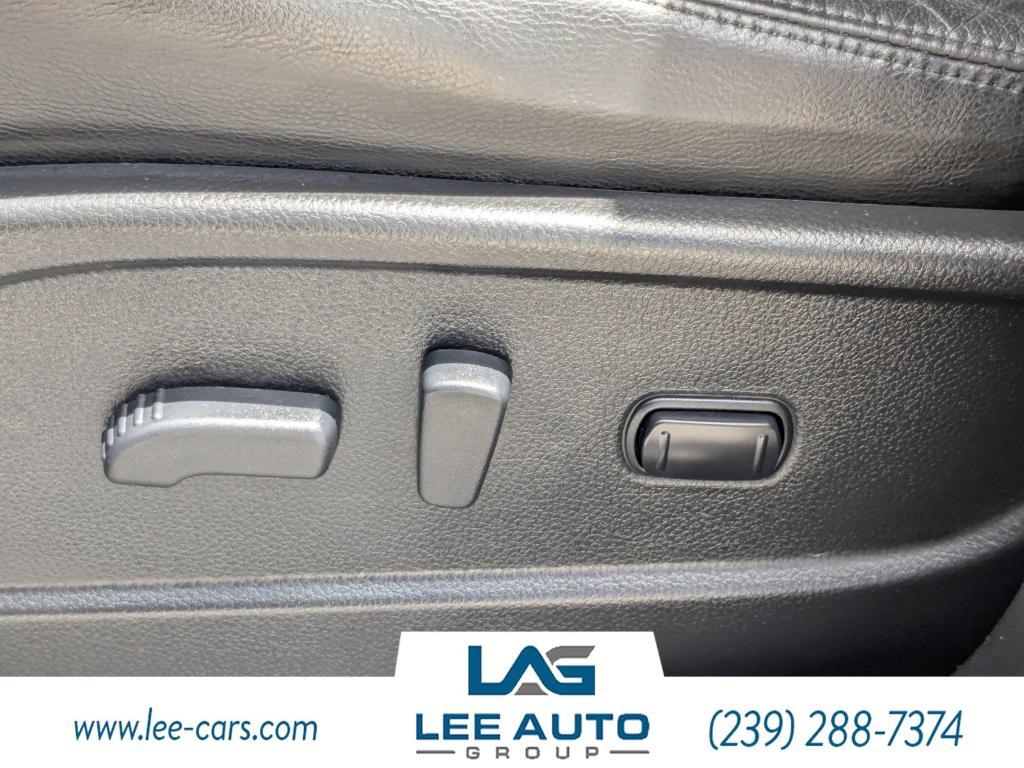 used 2012 Nissan Murano car, priced at $5,000